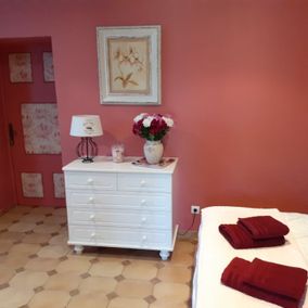 chambre rose commode